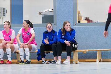 Bild 34 - F Loewinnen Hallen Cup